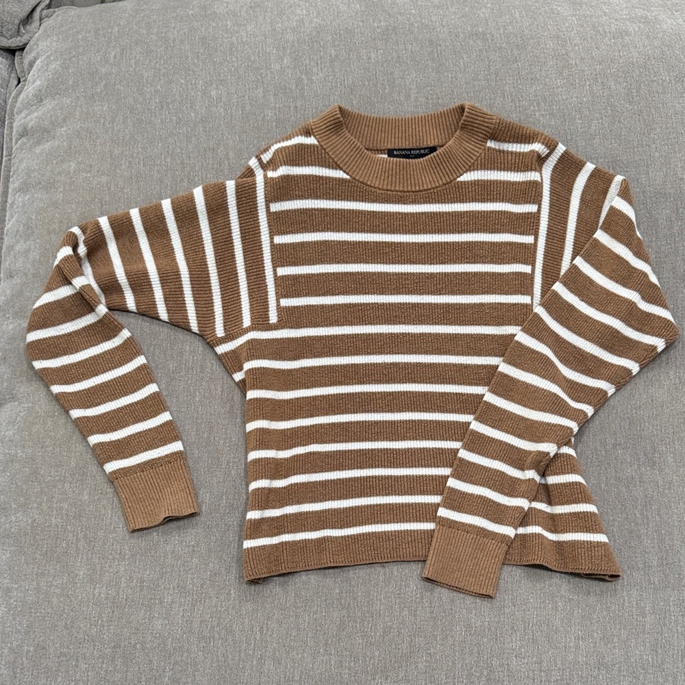 Banana Republic Tan and White Striped Pullover